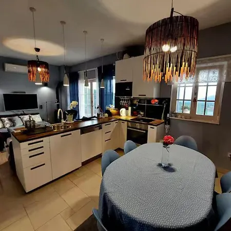 Mediterranea Seaview Primo - Four Bedroom Ferienhaus *