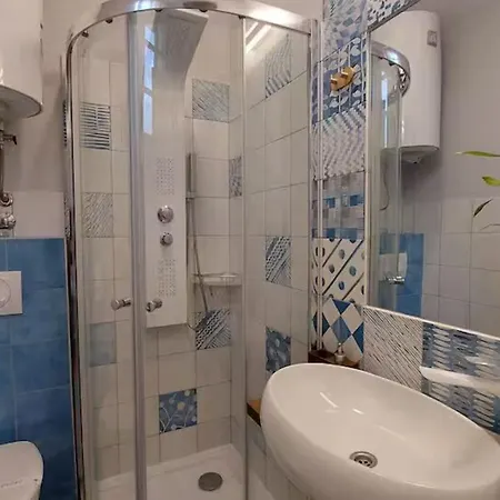 Mediterranea Seaview Primo - Four Bedroom Ferienhaus Primošten